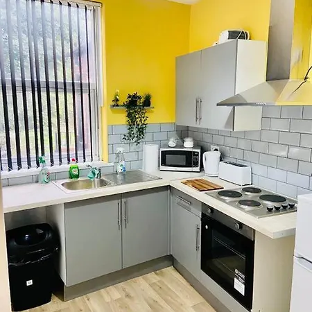 *stunning 1 Bedroom Close To Centre* ليدز